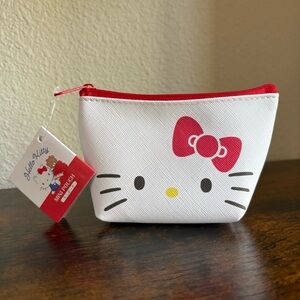 NWT Hello Kitty Mini Zippered Pouch for Makeup or any Small Treasures
